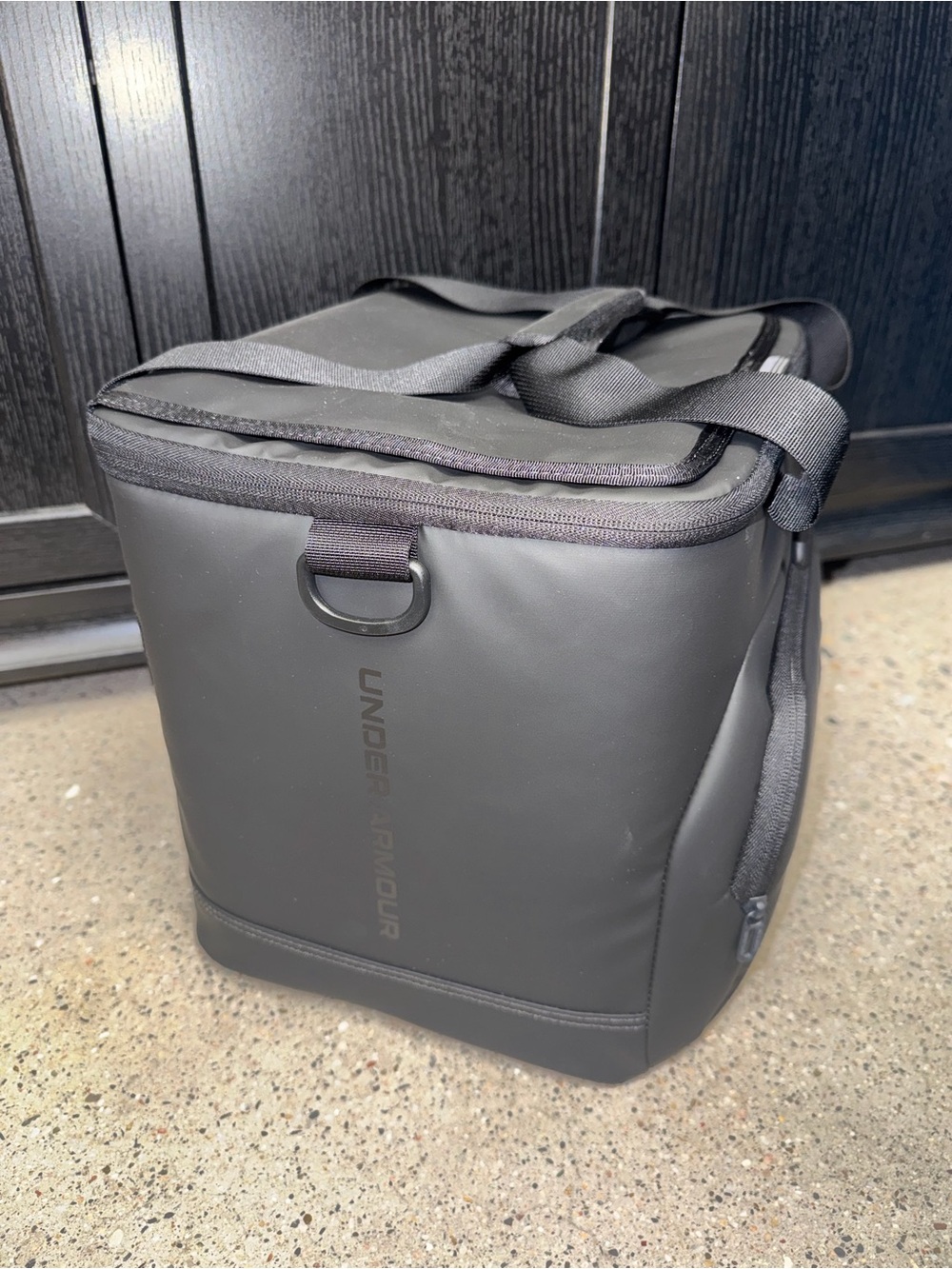 Under Armour Black Soft-Shell cooler - Picture 3 of 5